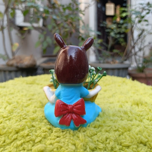 Basket girl model 4 planter