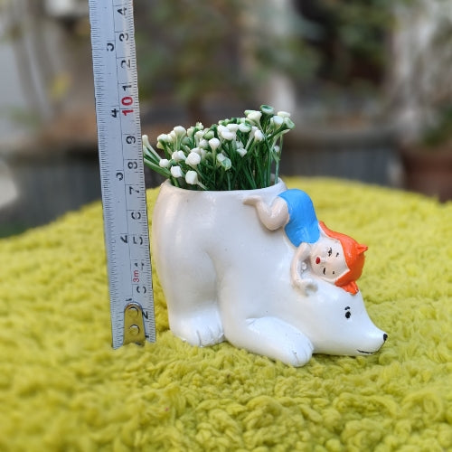 White bear CG planter