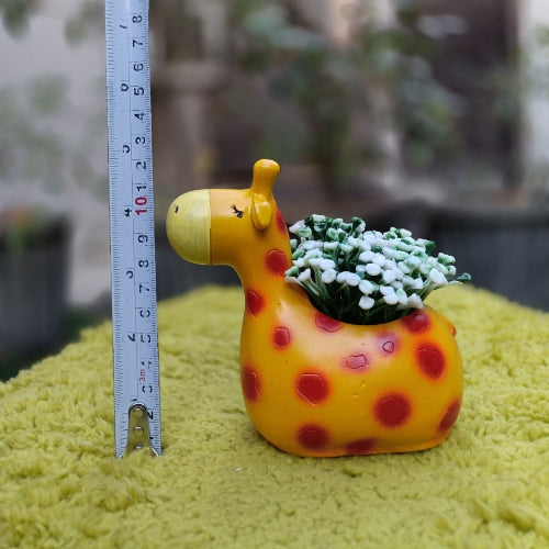 Girraffe planter