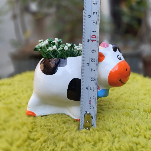 Cow planter