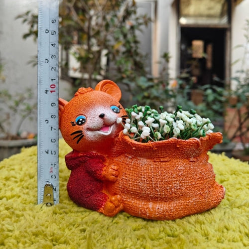 Hoodie cat with basket planter