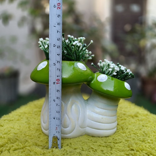 Mushroom planter (green)