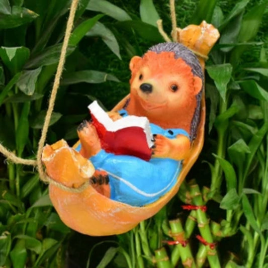 Hanging Reading Porcupine