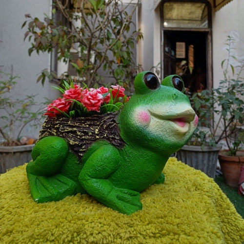 Big frog planter