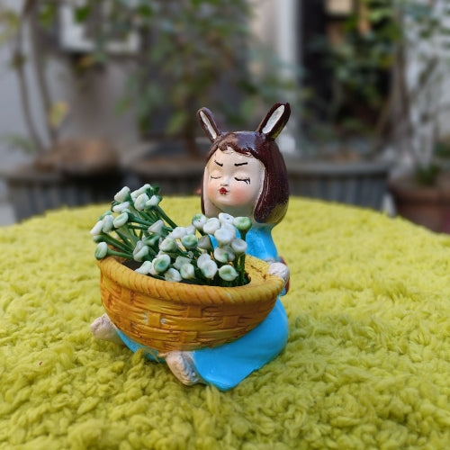 Basket girl model 4 planter