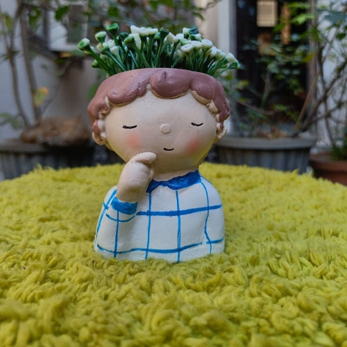 Boy model 2 planter
