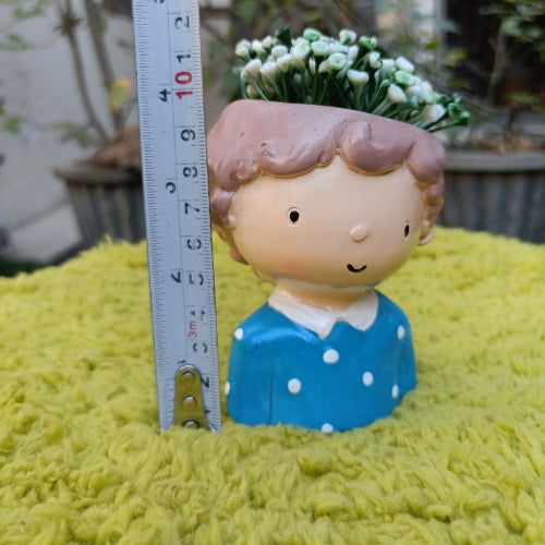 Boy model 3 planter