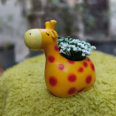 Girraffe planter