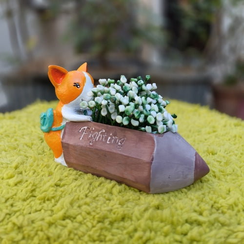 Fox with pencil planter