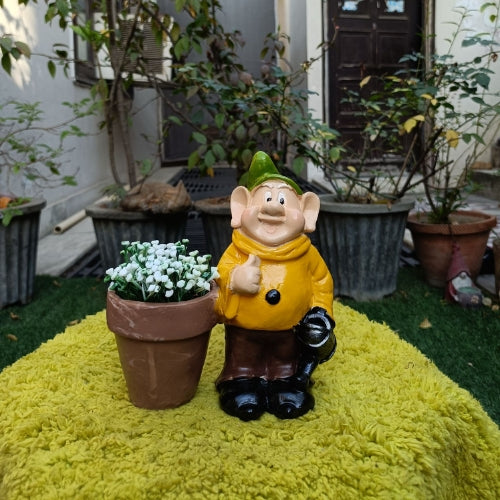 Gnome with sprinkle planter