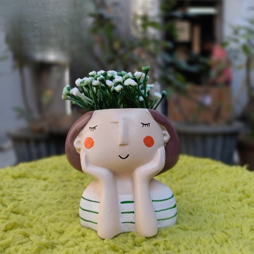 Girl model 1 planter