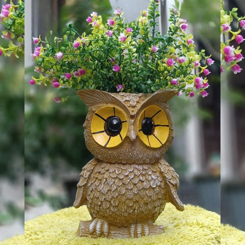 Owl on bark planter