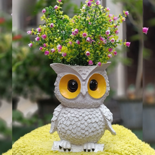Owl on bark planter