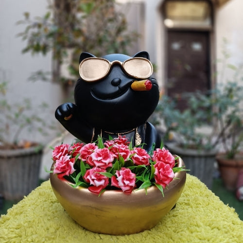 Cat with cigar organiser
