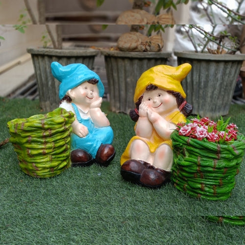 Set of 2 dreaming boy girl