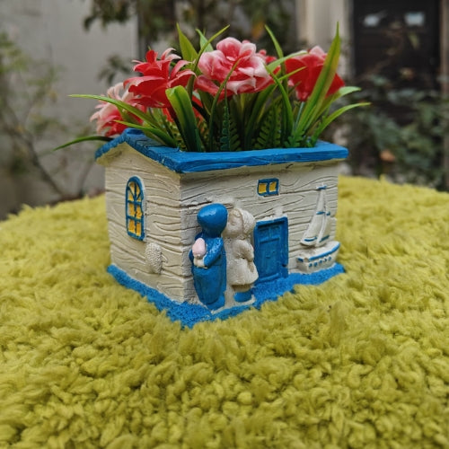 Love Couple Planter Model 4