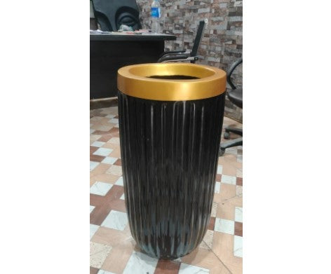 Cylinderical Planter