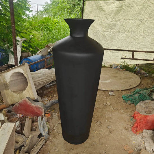 Loyal Vase